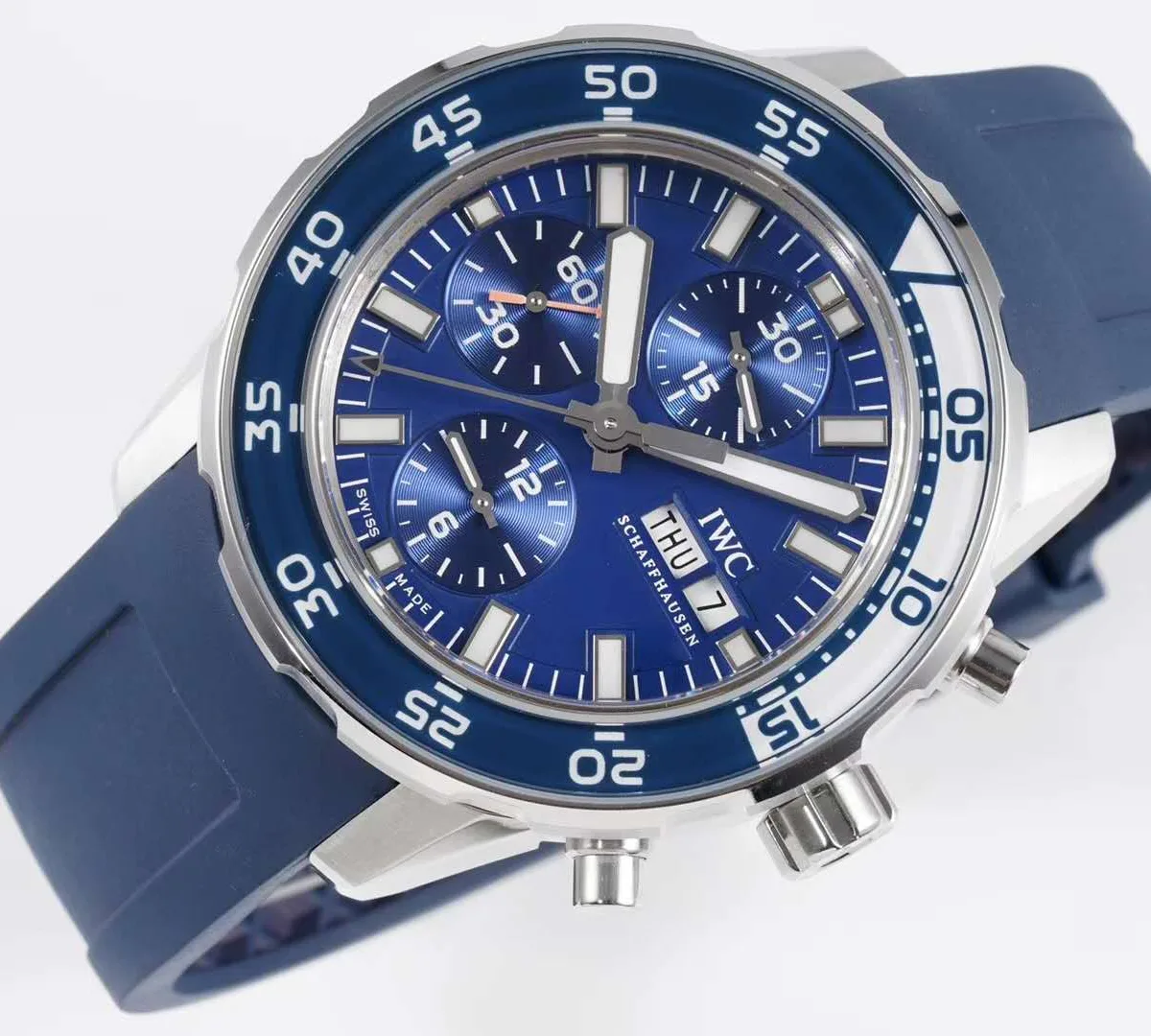 aquatimer-IW376711-blue-3