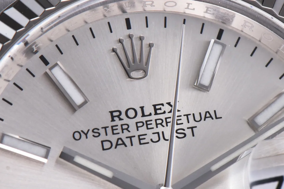 Datejust-36-126234-Silver-Dial-with-Stick-Marker-in-Steel-in-Jubilee-Bracelet-3