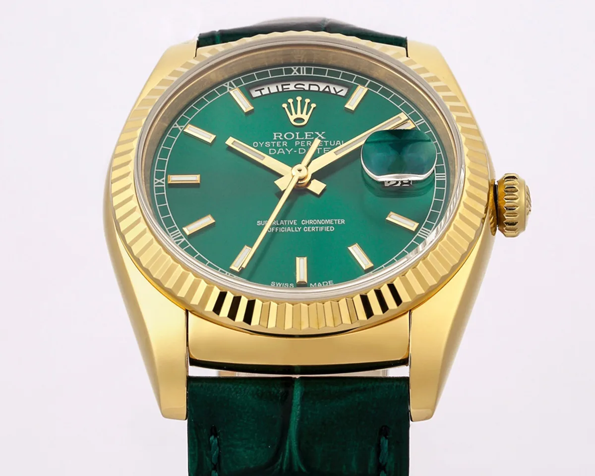 Day-Date-40-Green-Dial-in-Yellow-Gold-on-Leather-Strap-3.jpg