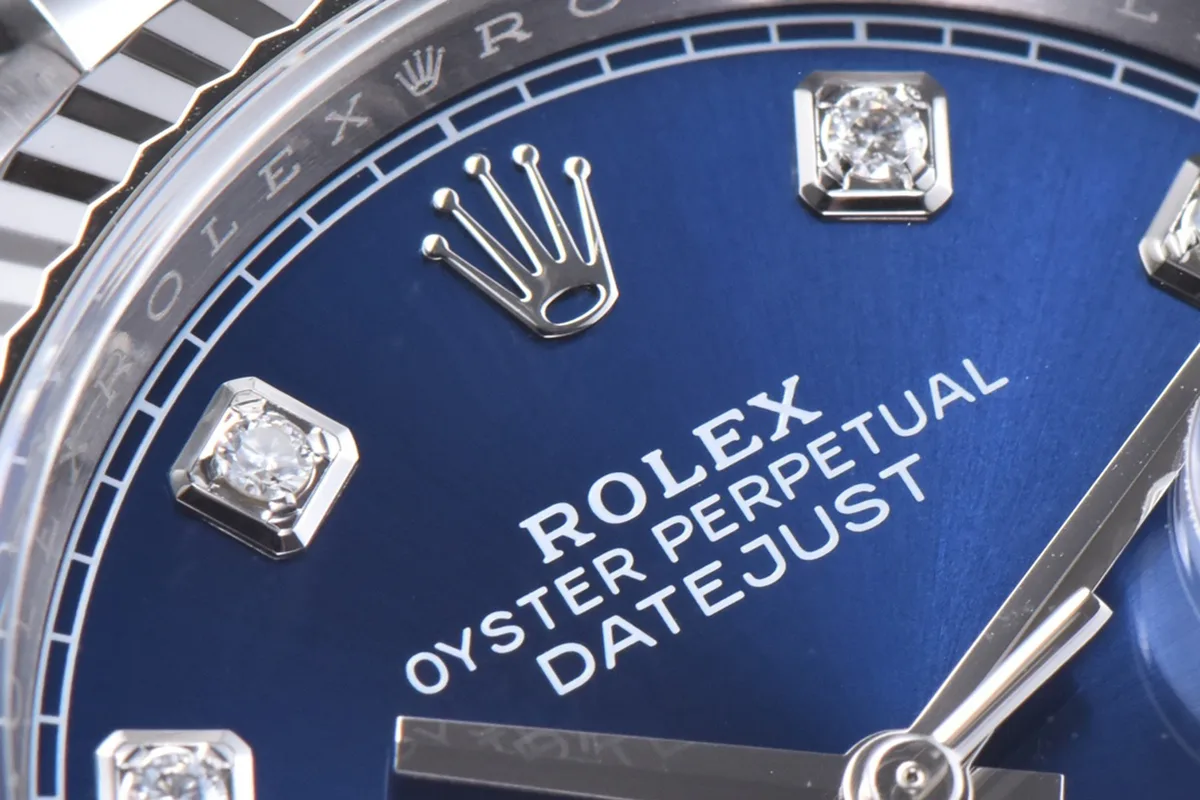 Datejust-36-126234-Bright-Blue-Dial-with-Diamond-Marker-in-Steel-in-Jubilee-Bracelet-3