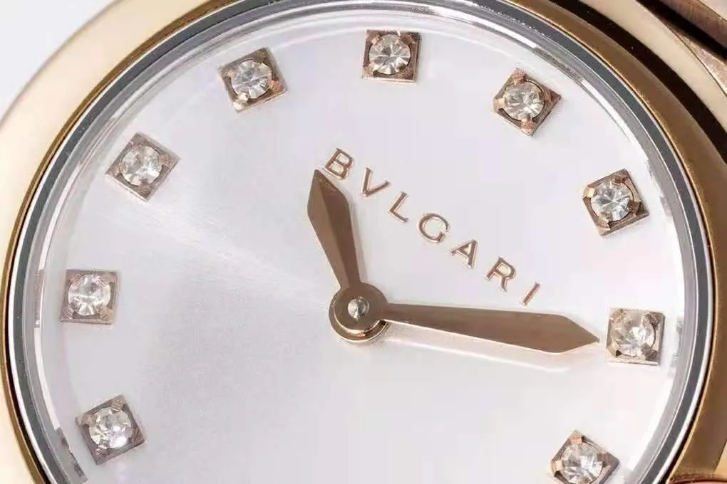 Lvcea-Silver-Dial-in-Rose-GoldSteel-4
