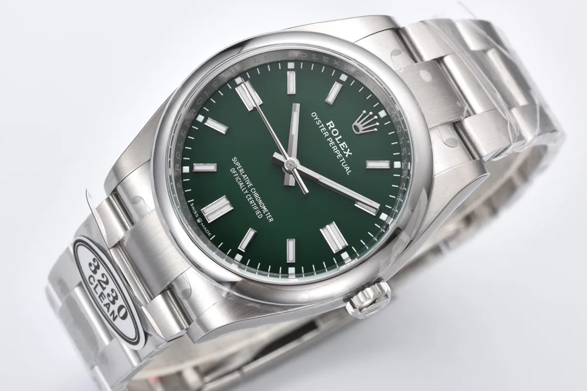 Oyster-Perpetual-36mm-Green-Dial-126000-8