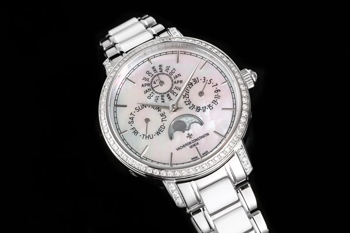 Traditionelle-Perpetual-Calendar-Ultra-Thin-4305T000G-White-Dial-in-White-Gold-on-Bracelet-3.jpg