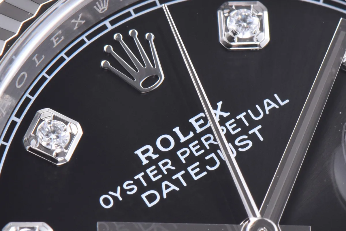 Datejust-36-126234-Bright-Black-Dial-with-Diamond-Marker-in-Steel-in-Jubilee-Bracelet-4