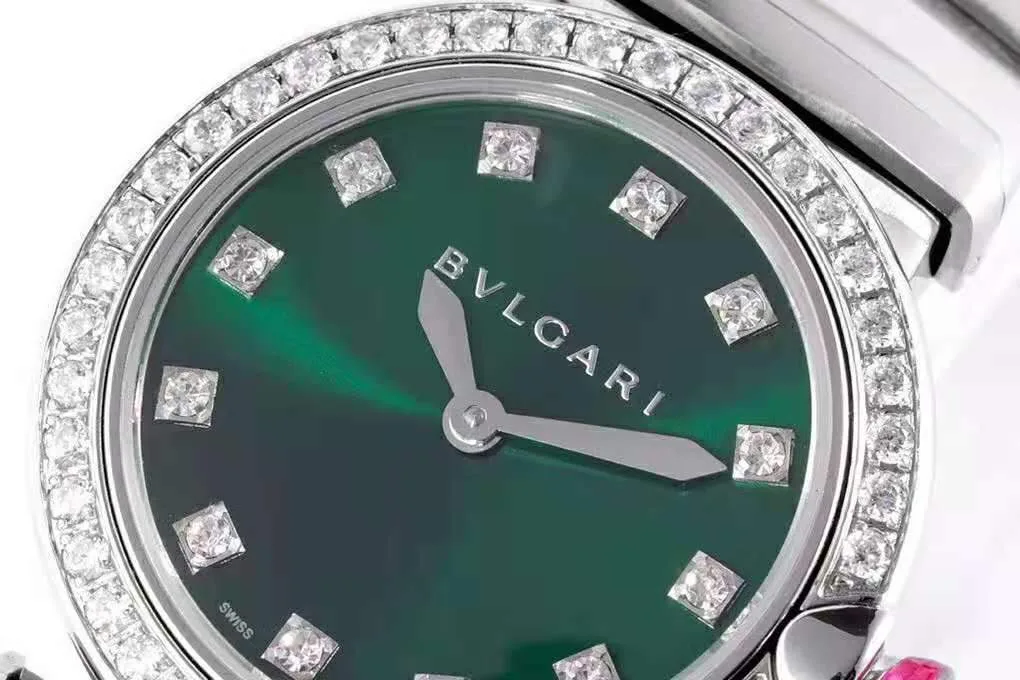 Lvcea-Emerald-Green-Dial-in-Steel-with-Diamond-Bezel-4
