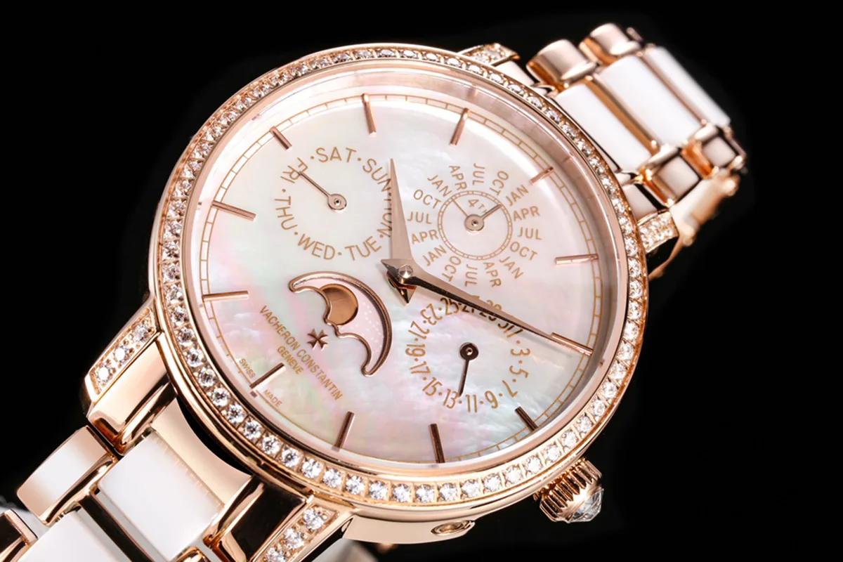 Traditionelle-Perpetual-Calendar-Ultra-Thin-4305T000R-B947-White-Dial-in-Pink-Gold-on-Bracelet-4.jpg