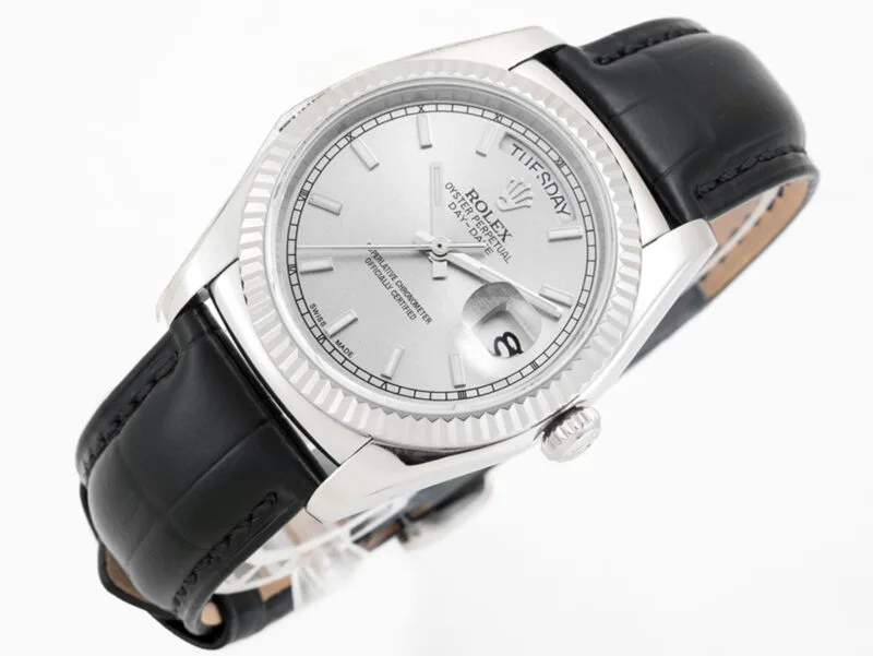 Day-Date-40-Silver-Dial-in-White-Gold-on-Leather-Strap-4-800×601-1.jpg