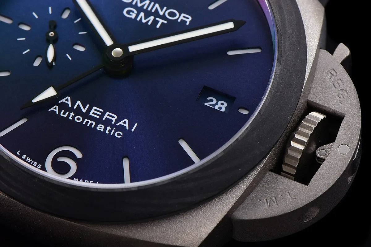 PAM1279-Luminor-GMT-42mm-13.jpg
