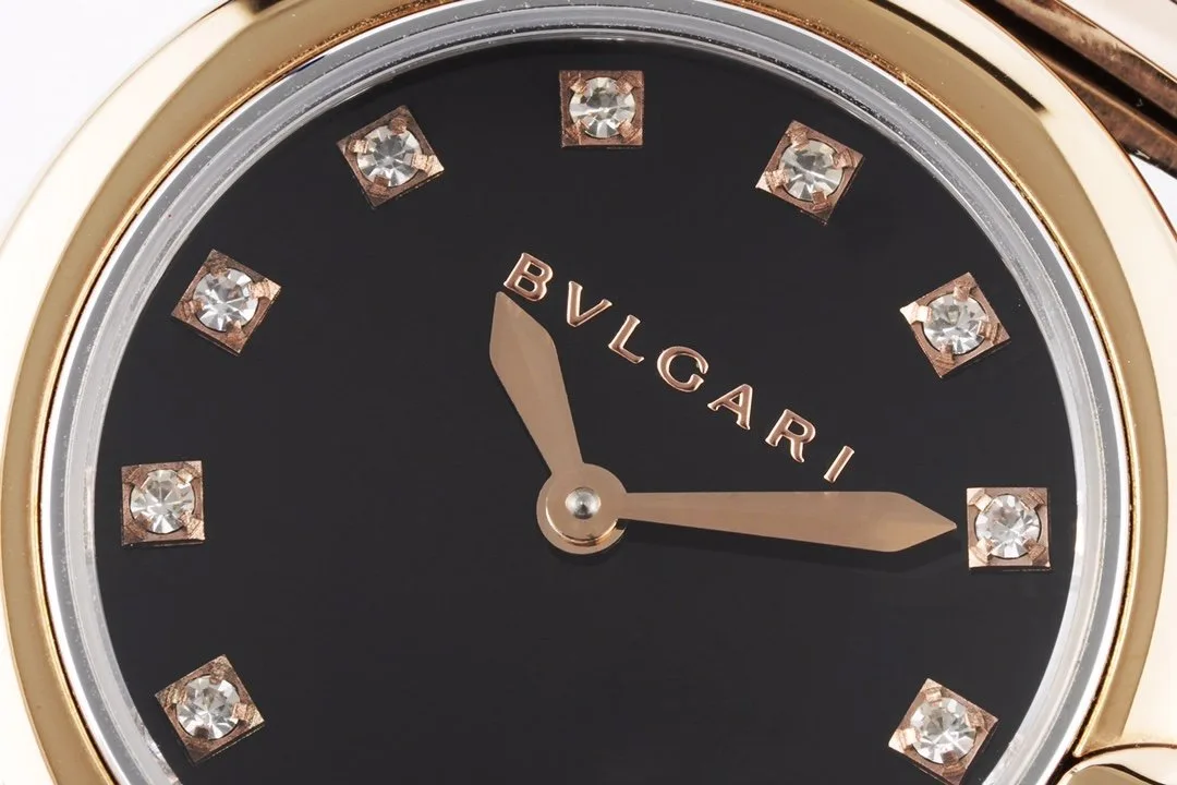Lvcea-Black-Dial-in-Rose-GoldSteel-5-1