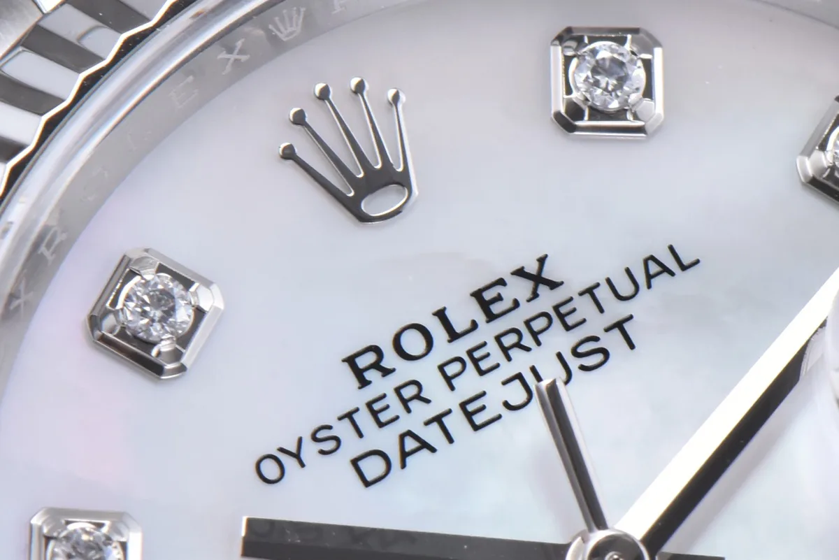 Datejust-36-126234-White-MOP-Dial-with-Diamond-Marker-in-Steel-in-Jubilee-Bracelet-4