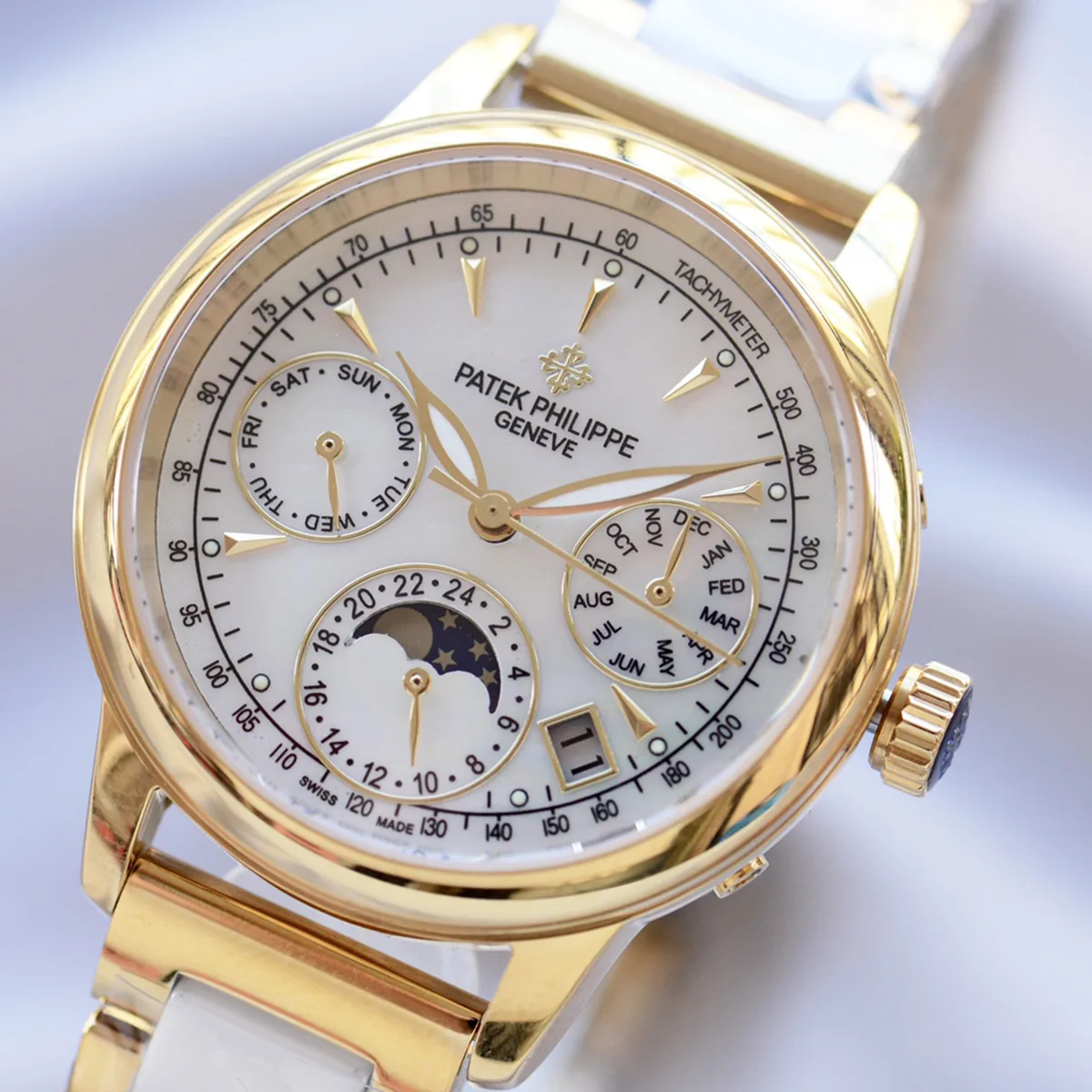 Grand-Complications-Ladies-First-Perpetual-Calendar-in-Yellow-Gold-3