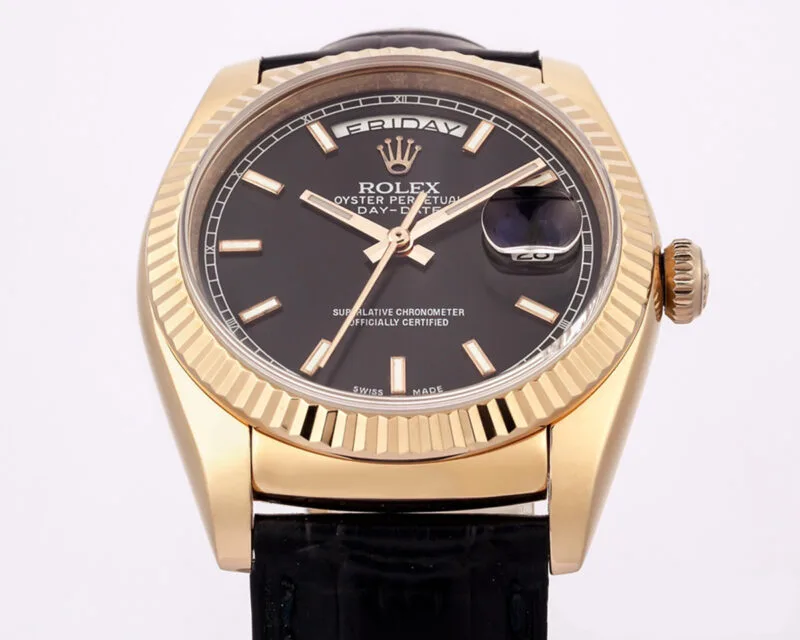 Day-Date-40-Black-Dial-in-Rose-Gold-on-Leather-Strap-2-800×640-1.jpg
