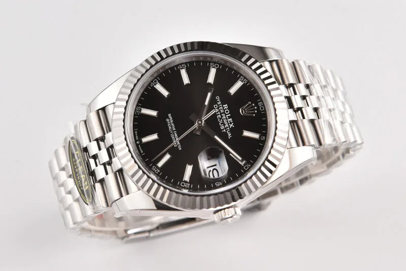 Datejust-41-126334-Bright-Black-Dial-Stick-Markers-on-Jubilee-Bracelet-22-800×534