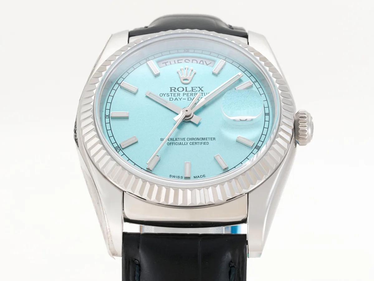 Day-Date-40-Ice-Blue-Dial-in-White-Gold-on-Leather-Strap-3.jpg