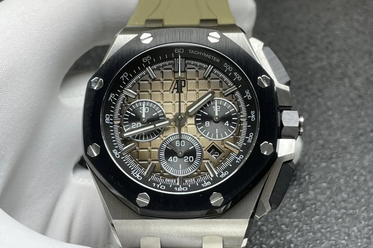 Royal-Oak-Offshore-Novelty-43mm-Smoked-Light-Brown-Dial-Ref.-26420SO.OO_.A600CA-2