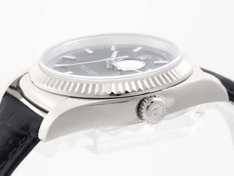 Day-Date-40-Black-Dial-in-White-Gold-on-Leather-Strap-6-800×601-1.jpg