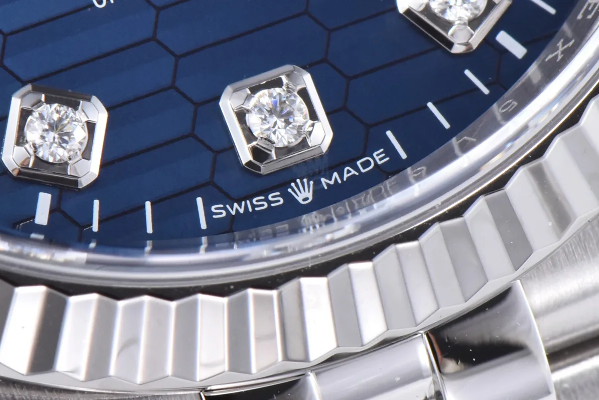 Datejust-36-126234-Blue-Motif-Dial-in-Steel-in-Jubilee-Bracelet-3