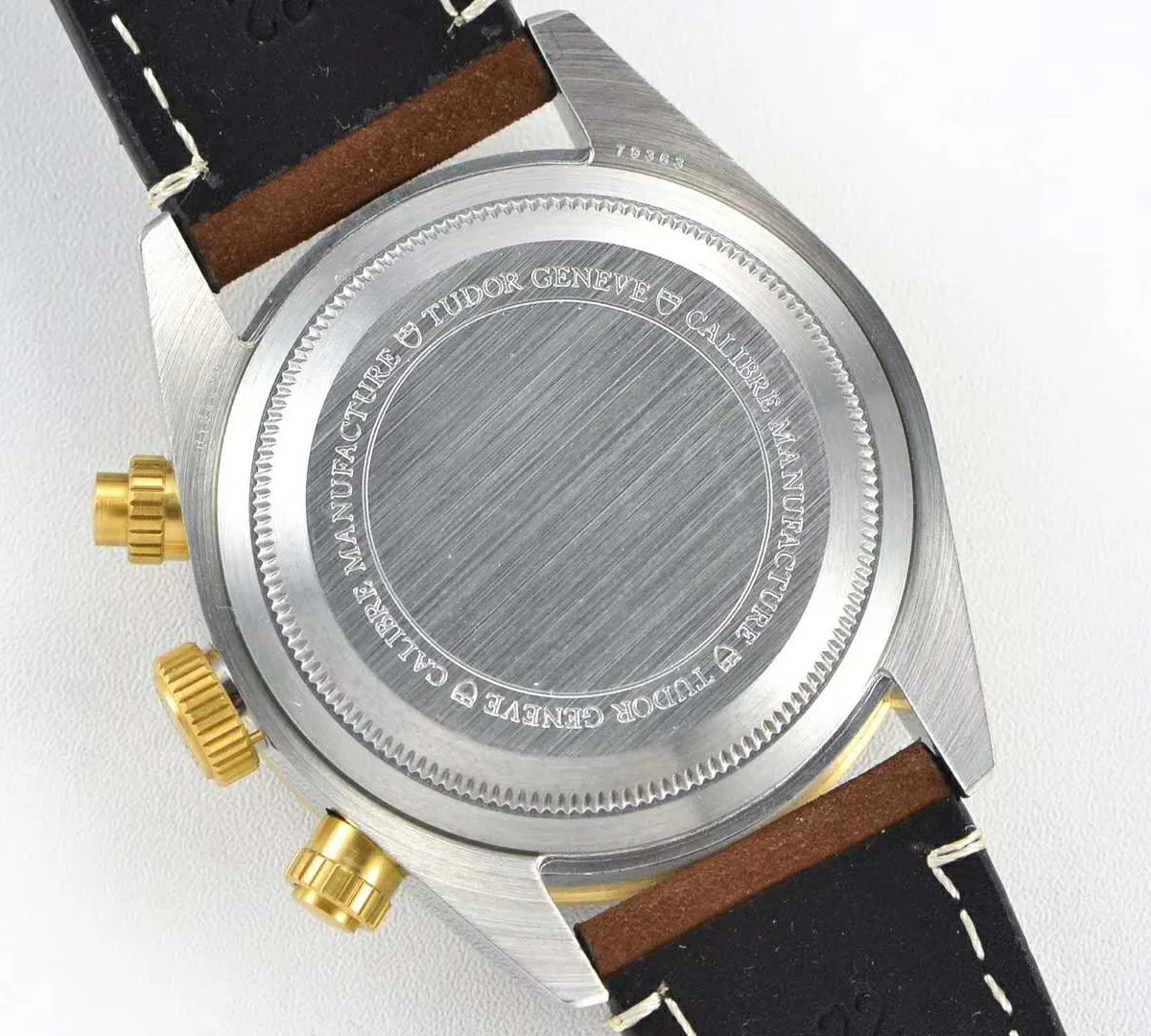 Black-Bay-Chrono-SG-leather-7