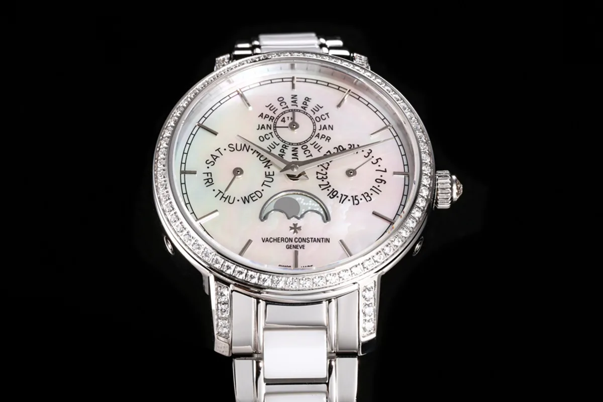Traditionelle-Perpetual-Calendar-Ultra-Thin-4305T000G-White-Dial-in-White-Gold-on-Bracelet-4.jpg