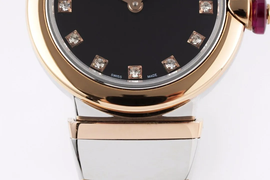 Lvcea-Black-Dial-in-Rose-GoldSteel-4-2
