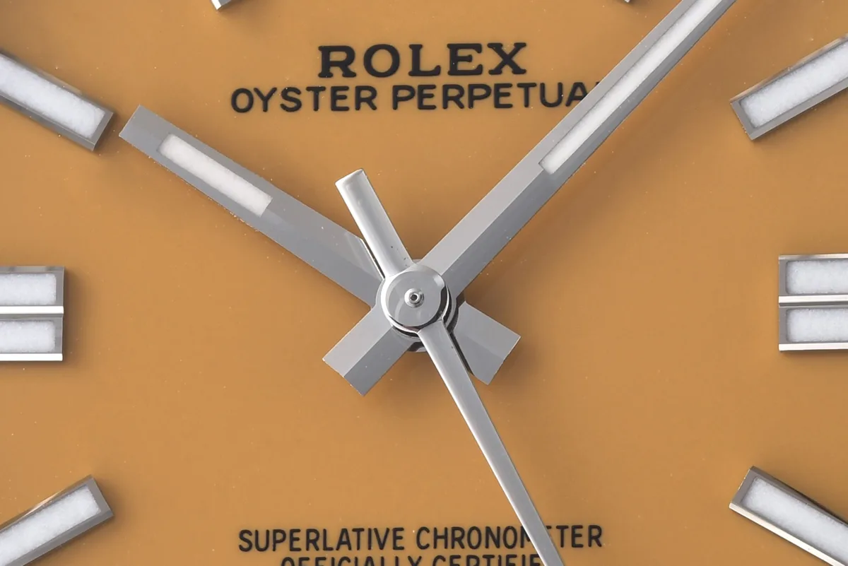Oyster-Perpetual-41mm-Yellow-Dial-124300-5