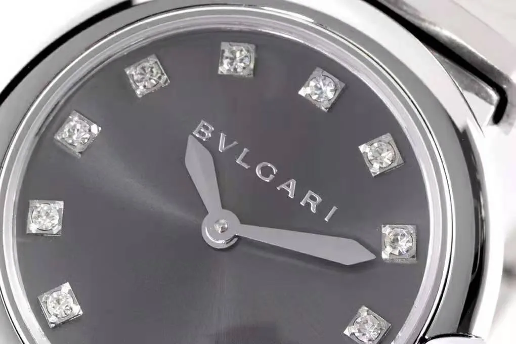 Lvcea-Grey-Dial-in-Steel-4