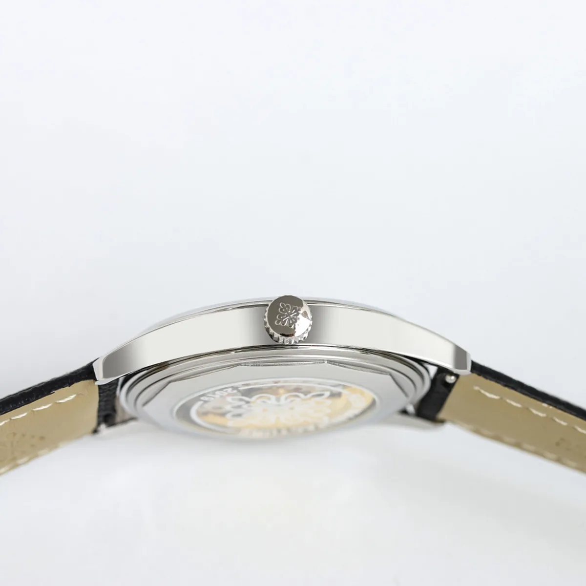 Calatrava-6007-Yellow-Black-Dial-in-White-Gold-6.jpg