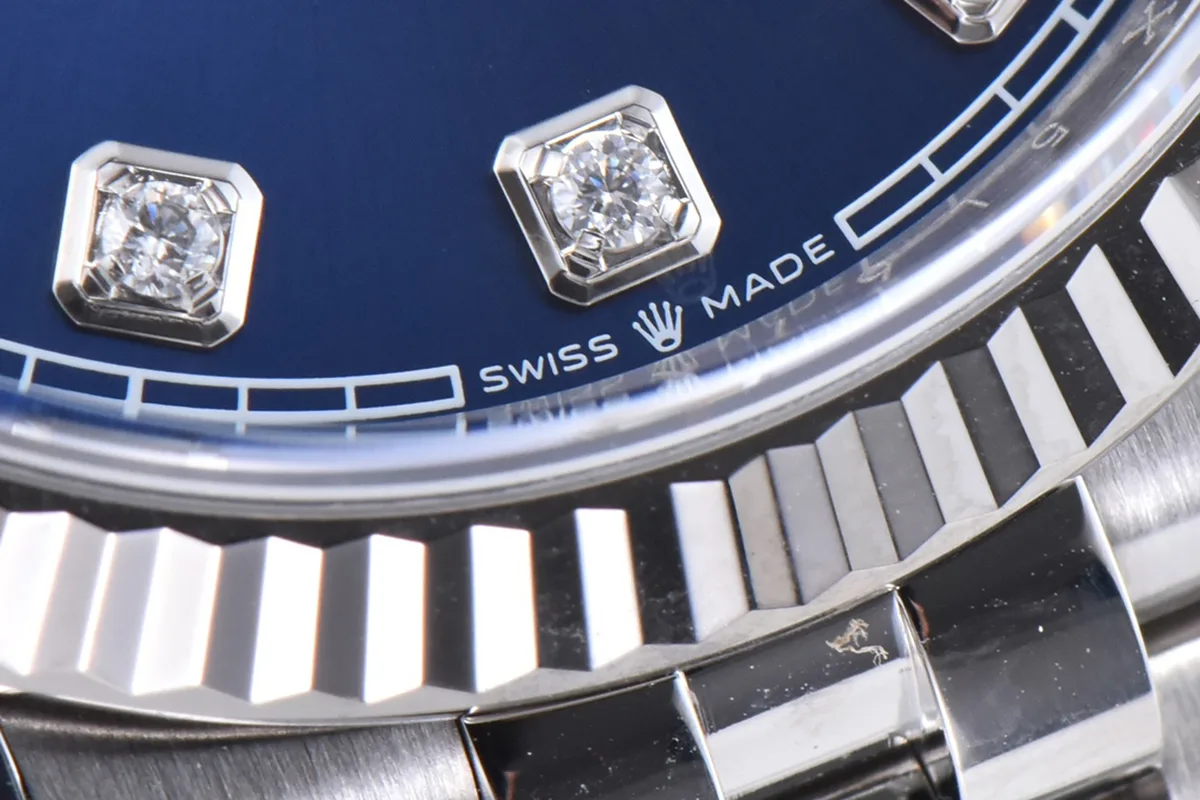 Datejust-36-126234-Bright-Blue-Dial-with-Diamond-Marker-in-Steel-in-Jubilee-Bracelet-4