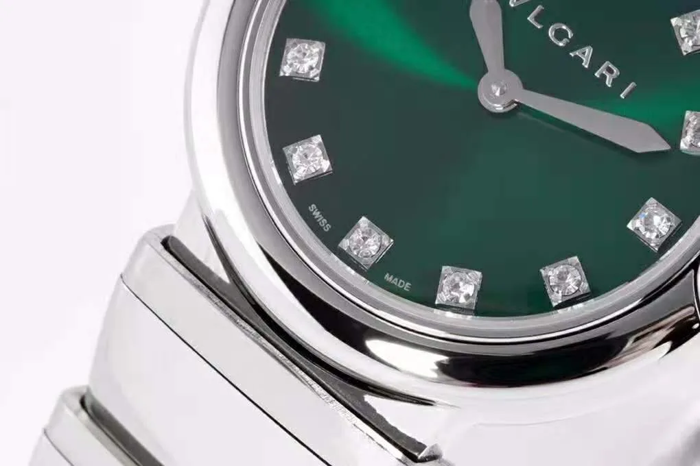 Lvcea-Emerald-Green-Dial-in-Steel-5