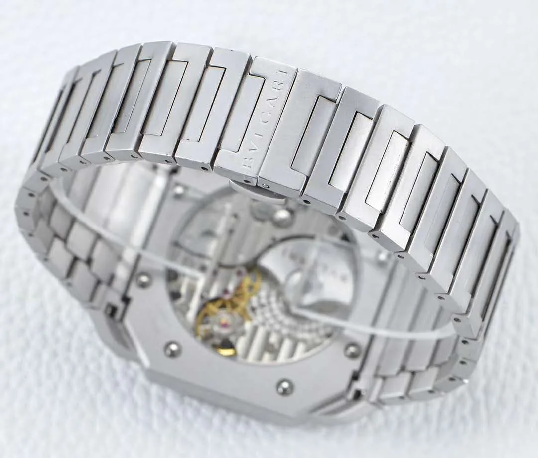 Ref-102713-9