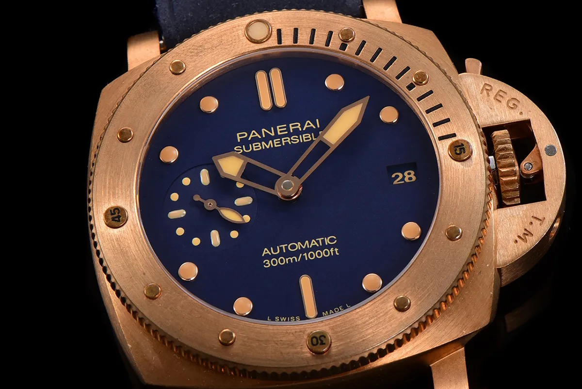 PAM1074-Submersible-Bronzo-Blu-Abisso-42mm-5.jpg