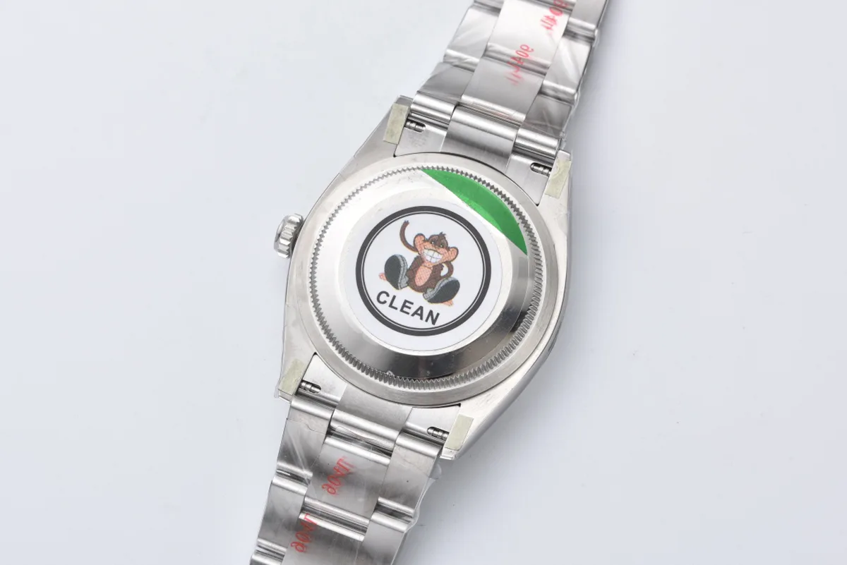 Oyster-Perpetual-36mm-Turquoise-Blue-Dial-126000-5 (3)
