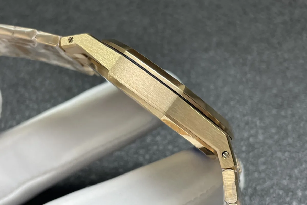 Royal-Oak-16202OR-39mm-Grey-Dial-in-Rose-Gold-8