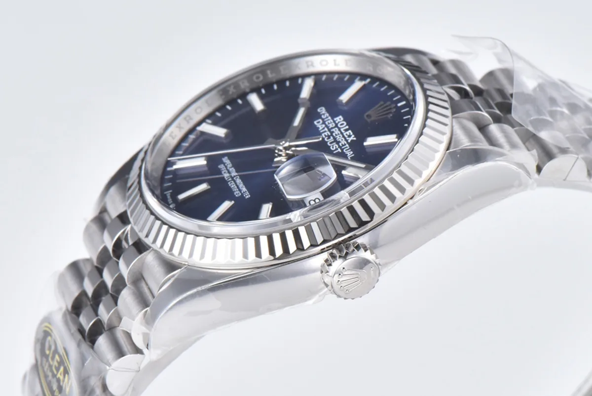 Datejust-36-126234-Bright-Blue-Dial-with-Stick-Marker-in-Steel-in-Jubilee-Bracelet-9