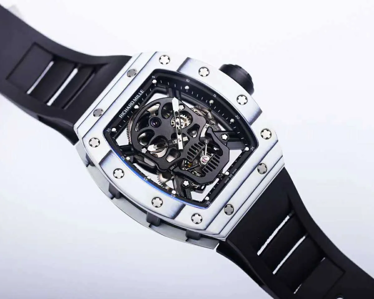 rm052-01-white-3