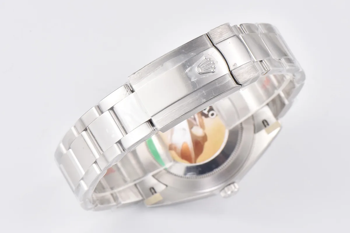 Datejust-41-126334-Bright-Black-Dial-Stick-Markers-on-Oyster-Bracelet-5
