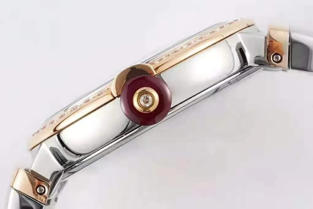 Lvcea-Silver-Dial-in-Rose-GoldSteel-with-Diamond-Bezel-6_63286433-60d1-487a-9dad-fc98751ea12f