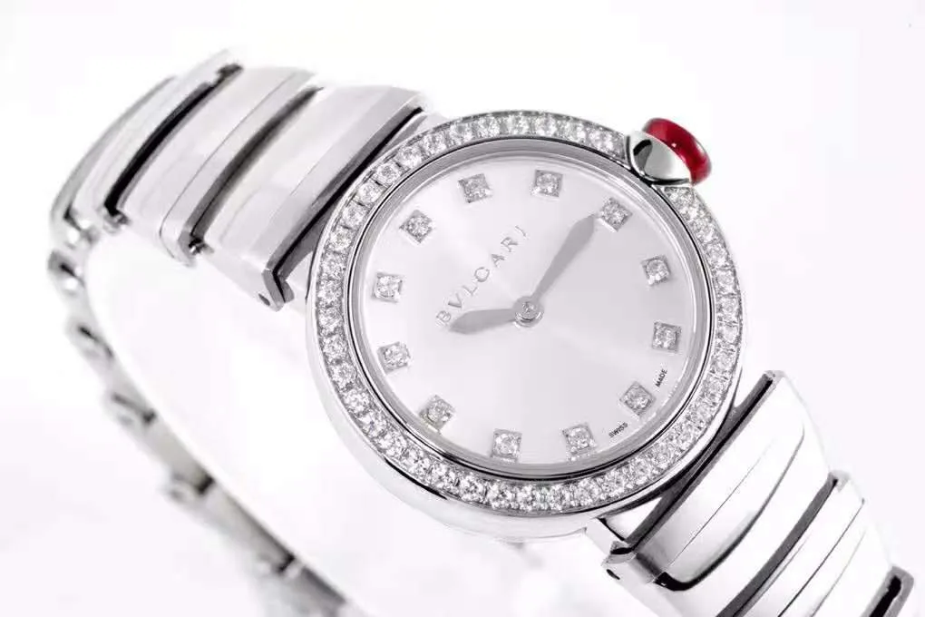Lvcea-MOP-Dial-in-Steel-with-Diamond-Bezel-2