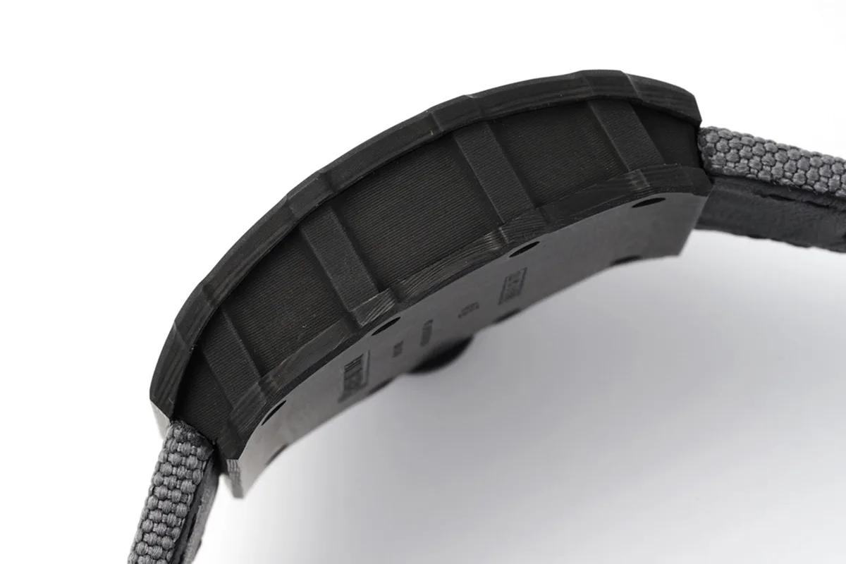 RM-035-01-Rafael-Nadal-NTPT-Carbon-on-Grey-Nylon-Strap-Sonic-5