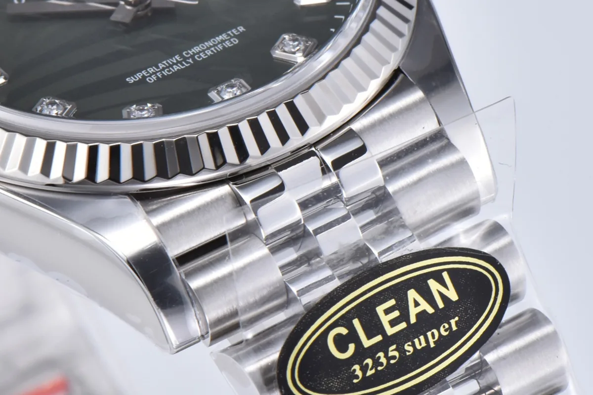 Datejust-36-126334-Olive-Green-Dial-with-Diamond-Marker-on-Jubilee-Bracelet-3