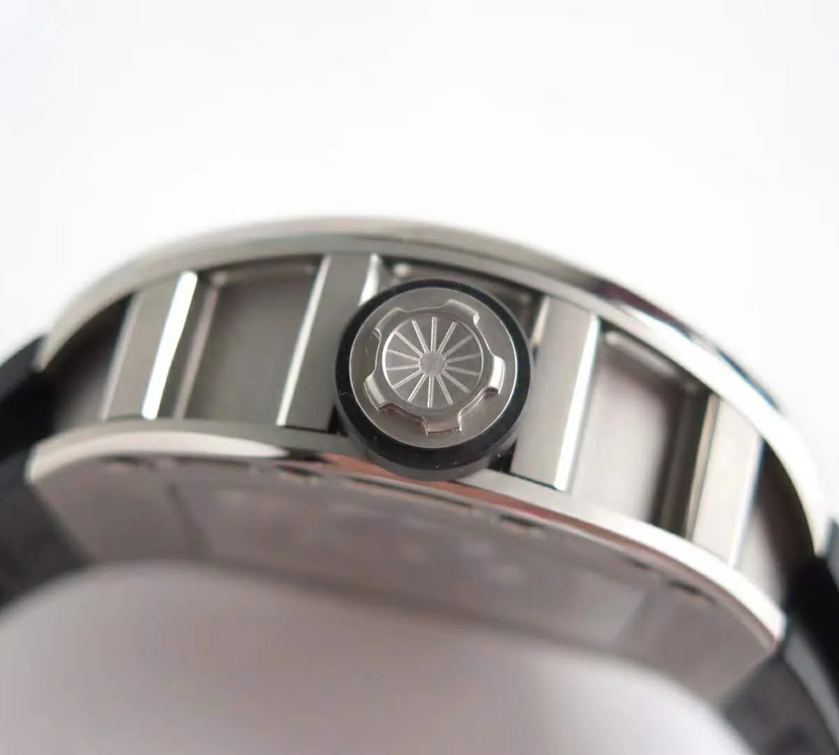 rm052-skull-titanium-black-6