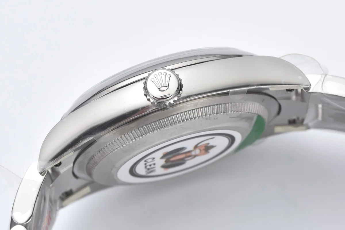 Oyster-Perpetual-36mm-Green-Dial-126000-4