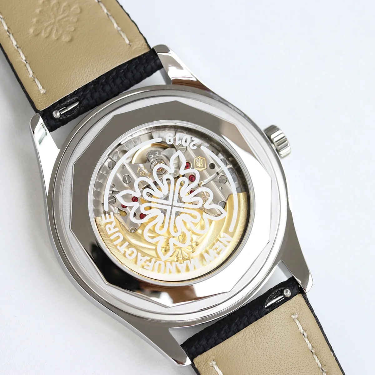 Calatrava-6007-Yellow-Black-Dial-in-White-Gold-7.jpg