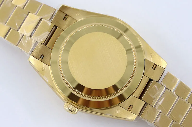 Day-Date-40-228238-Green-Dial-in-Yellow-Gold-10-800×532