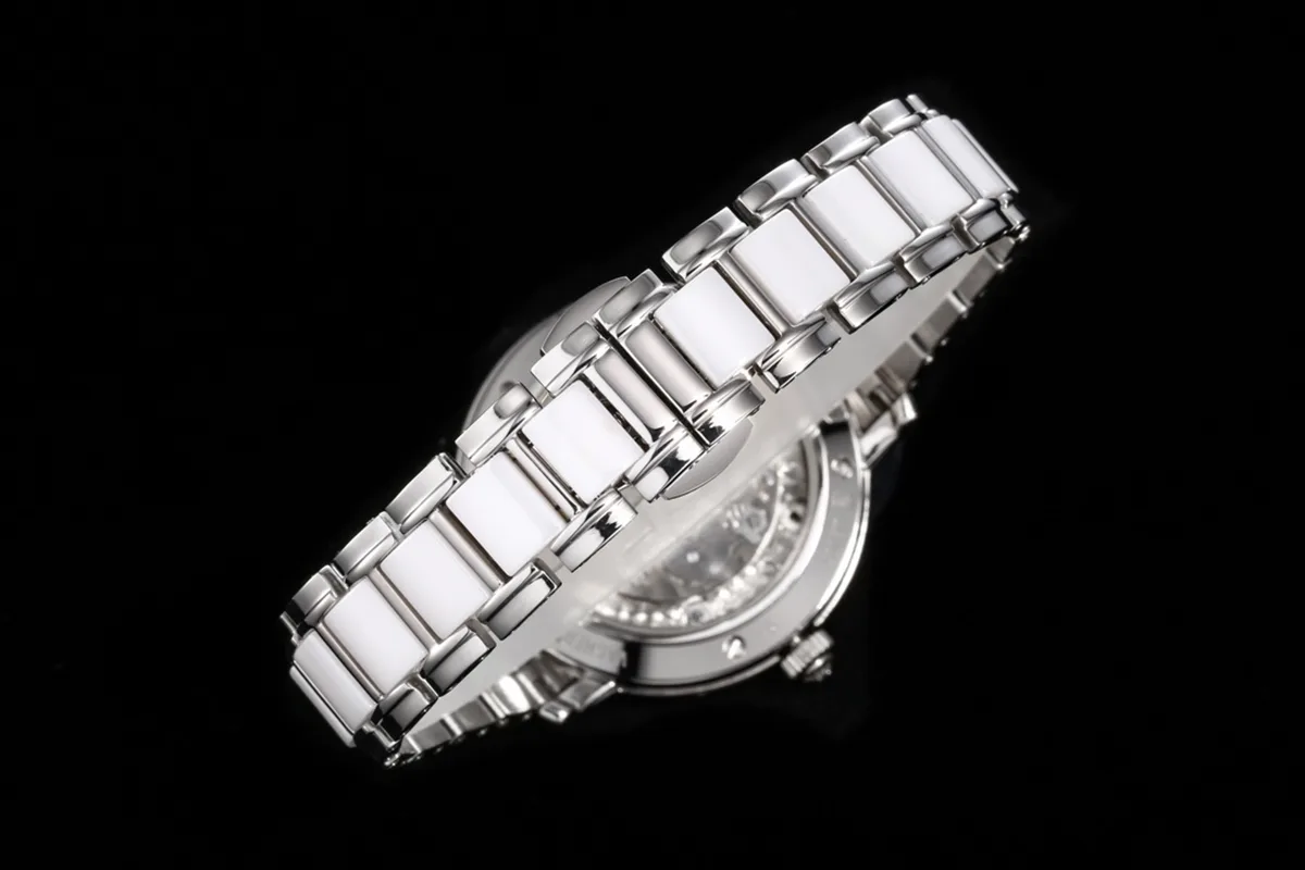 Traditionelle-Perpetual-Calendar-Ultra-Thin-4305T000G-White-Dial-in-White-Gold-on-Bracelet-7.jpg