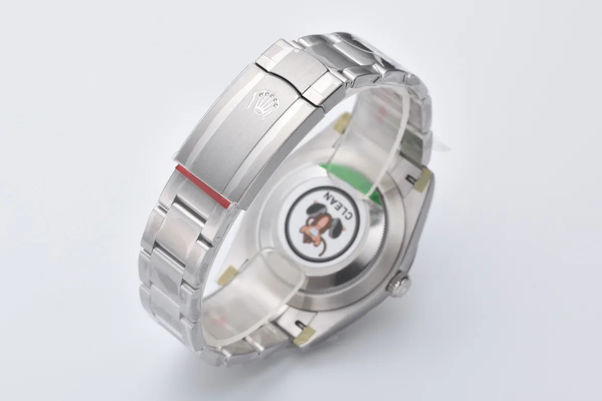Oyster-Perpetual-41mm-Silver-Dial-124300-6 (1)