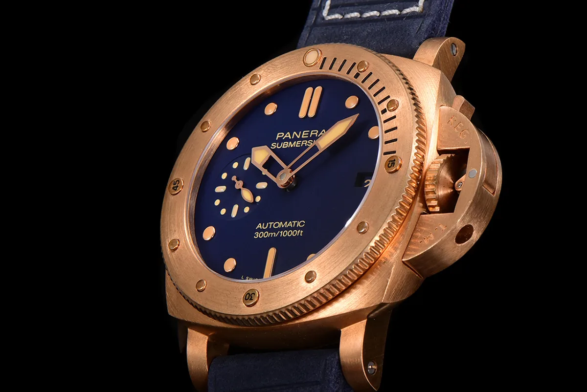 PAM1074-Submersible-Bronzo-Blu-Abisso-42mm-6.jpg