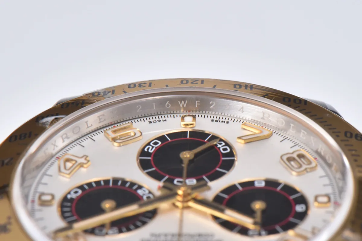 Daytona-116519-White-Dial-in-Yellow-Gold-3.jpg