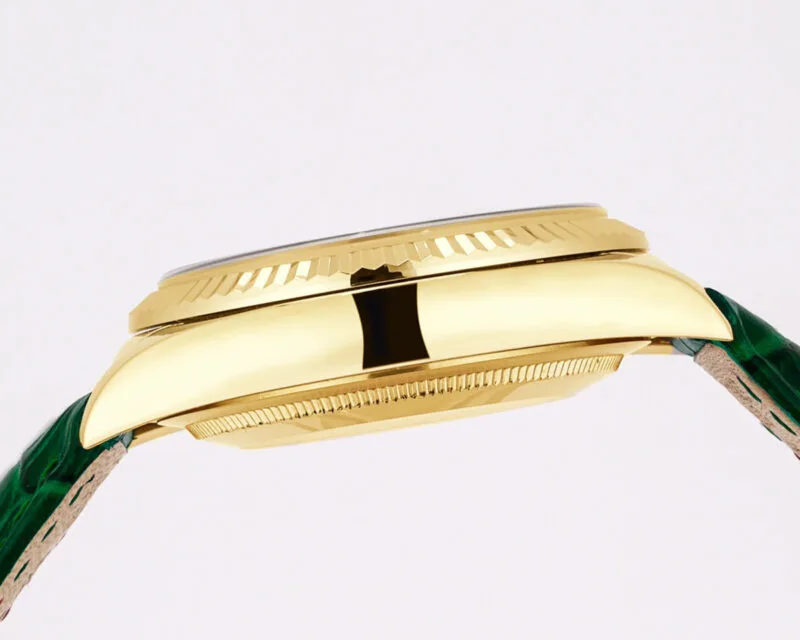 Day-Date-40-White-Dial-in-Yellow-Gold-on-Leather-Strap-7-800×640-1.jpg