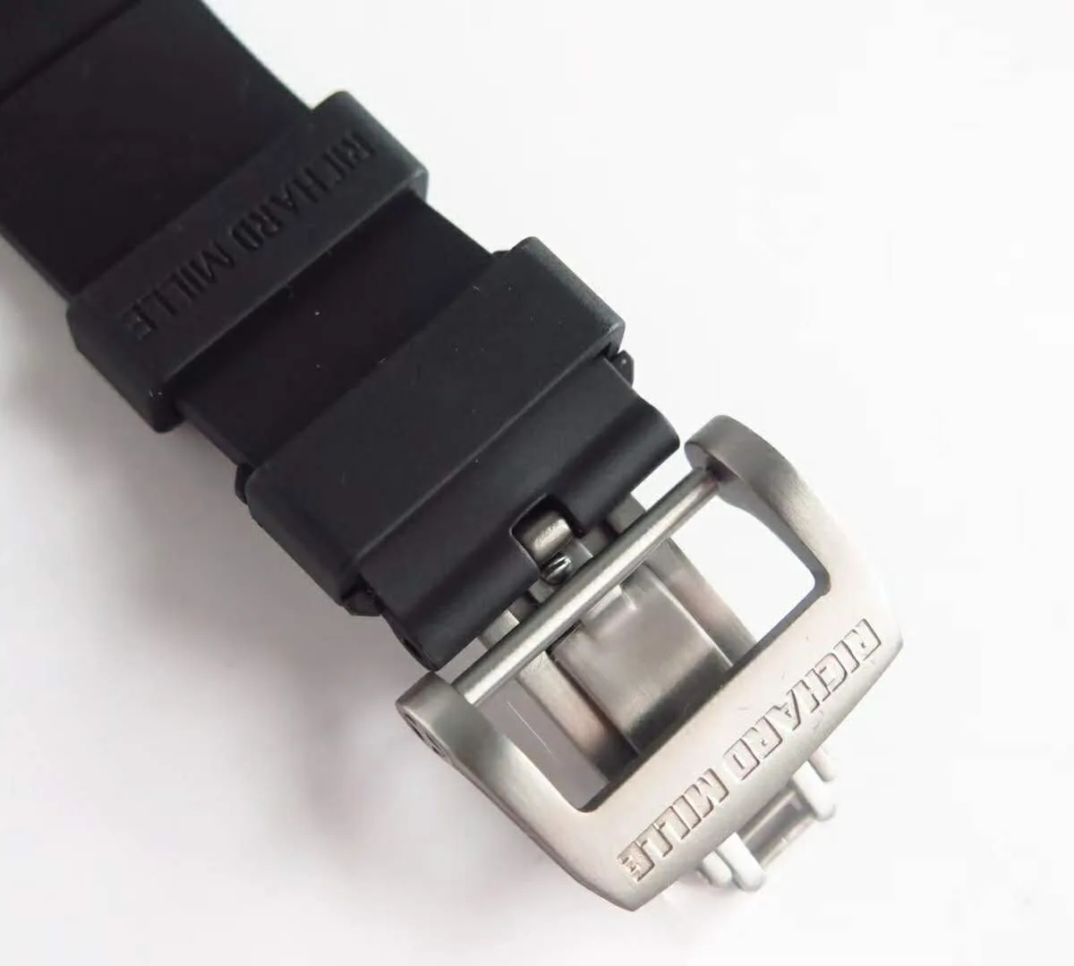 rm052-skull-titanium-black-4
